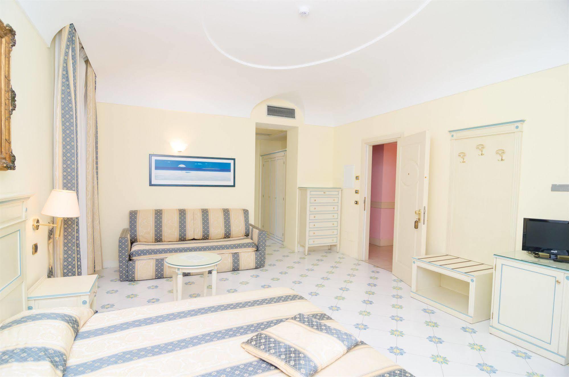 Hotel Flora Wellness & Beauty Ischia Esterno foto