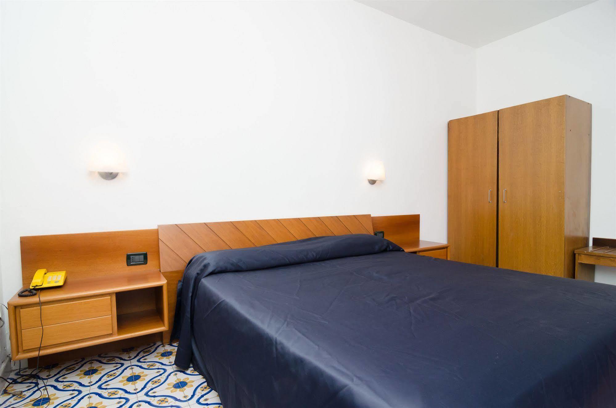 Hotel Flora Wellness & Beauty Ischia Esterno foto
